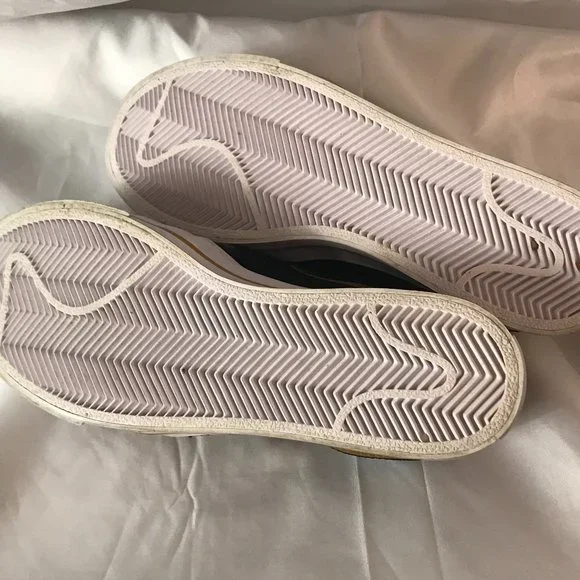 Nike Comfort Insole Leopard Print Casual Wear Slip-On Shoes - Picture 8 of 8